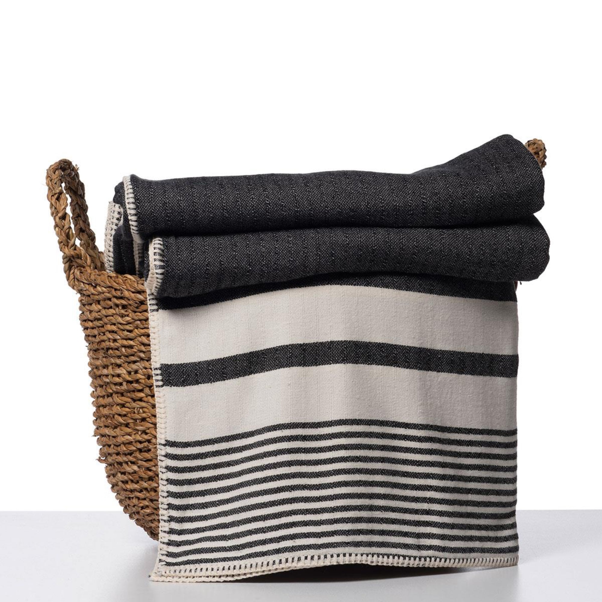 Haman & Beach Towel 39x70 Stitched Corners - Black