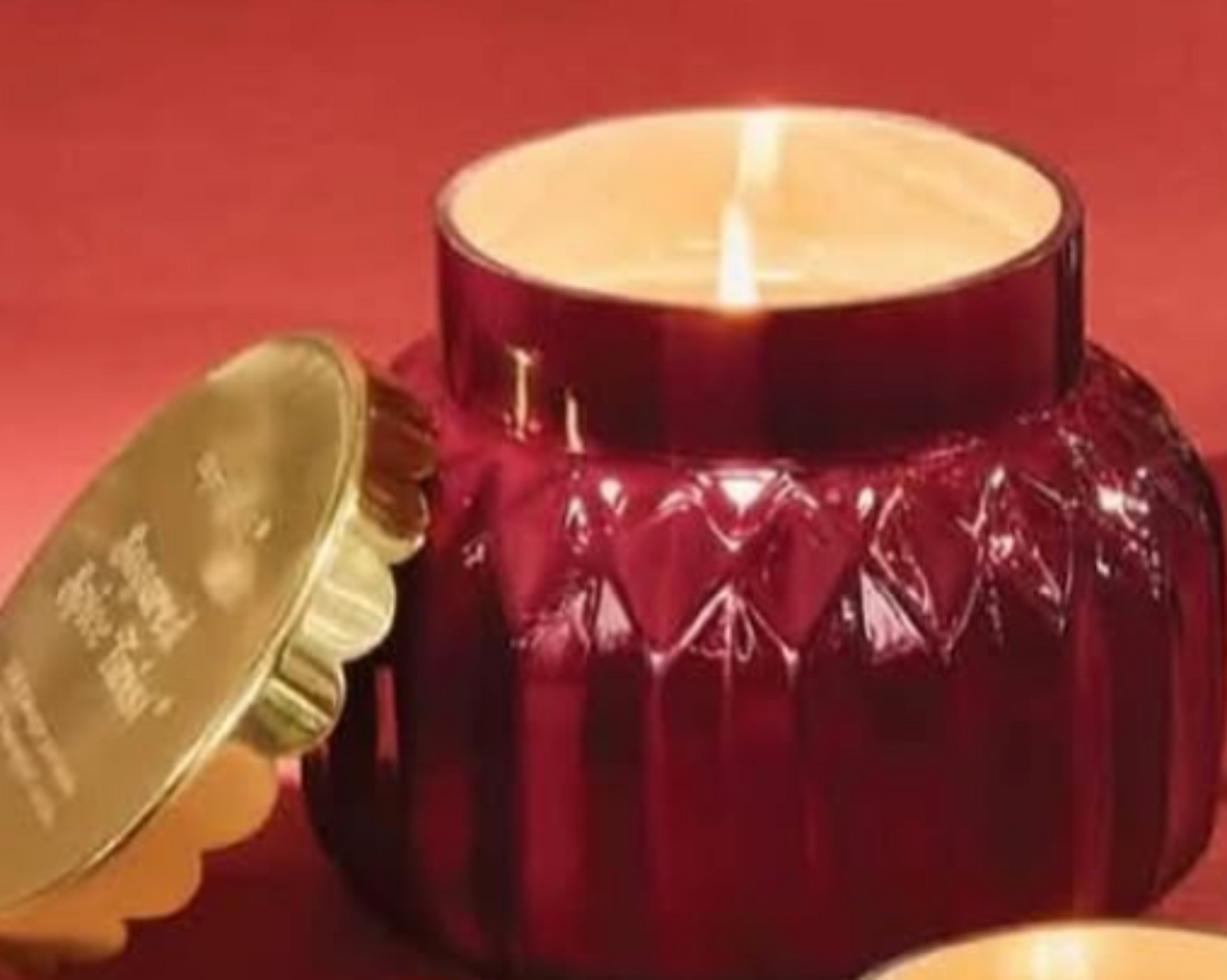 Capri Blue Sugared Spice Twist Royal Gem Signature Candle