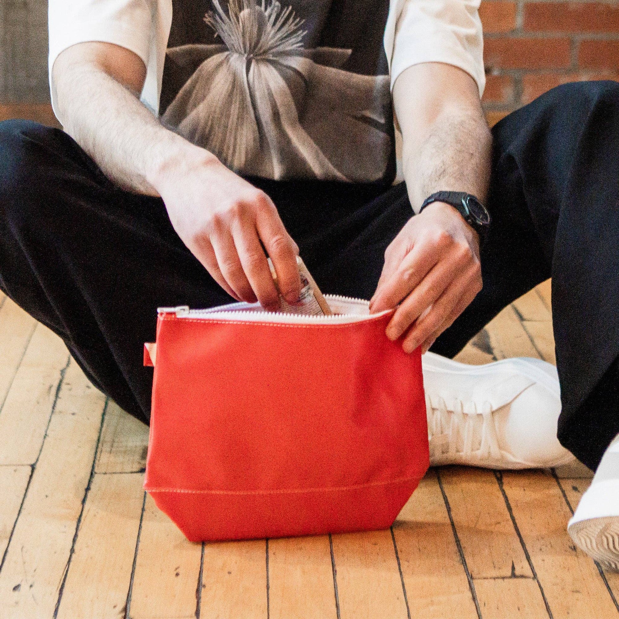 Big Sur Splash Zip Pouch: Red