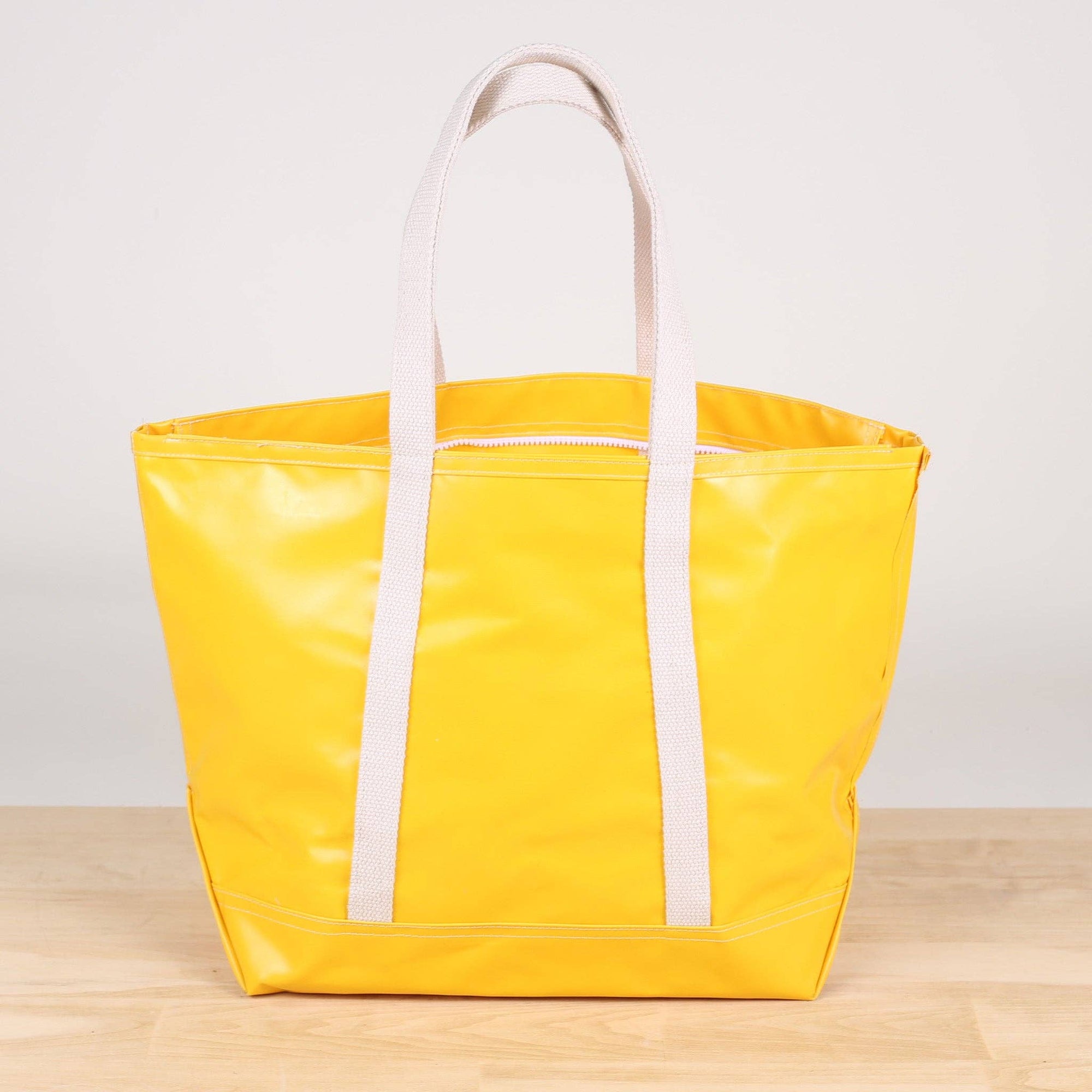 Big Sur Splash Tote: Yellow