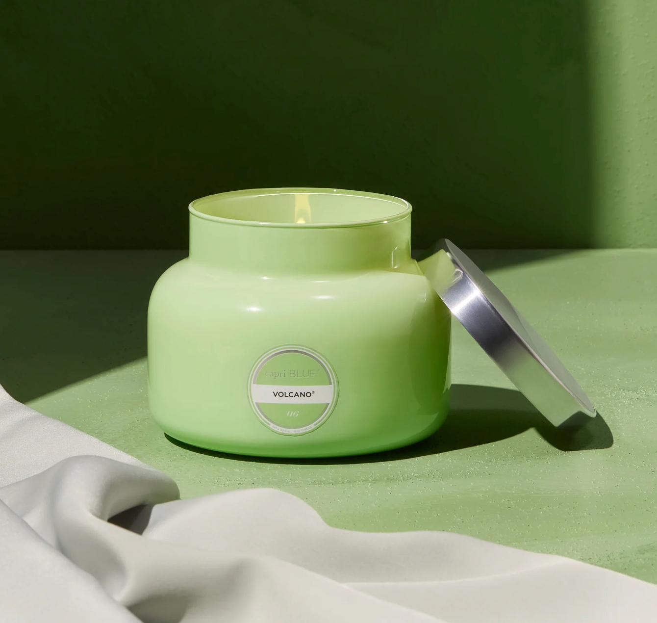 Capri Blue Volcano 19oz Signature Jar Iced Matcha