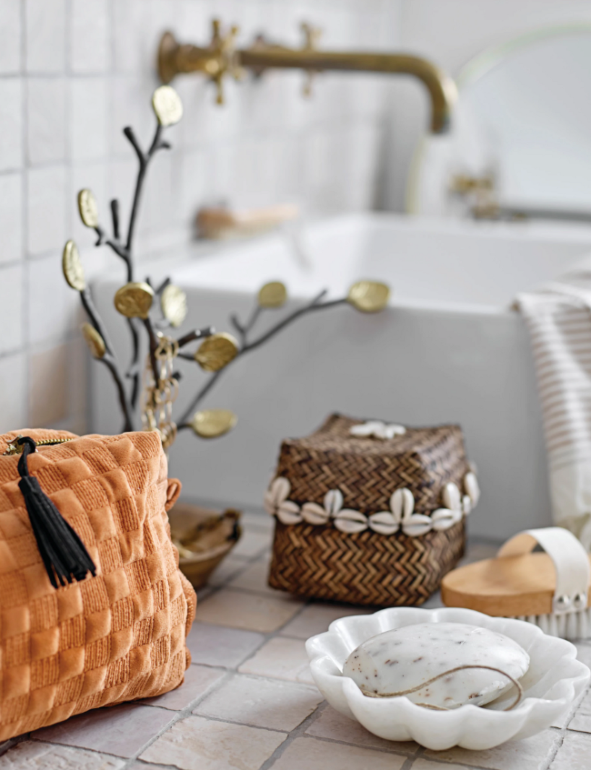 Beech Wood Bath Brush with Elastic Band