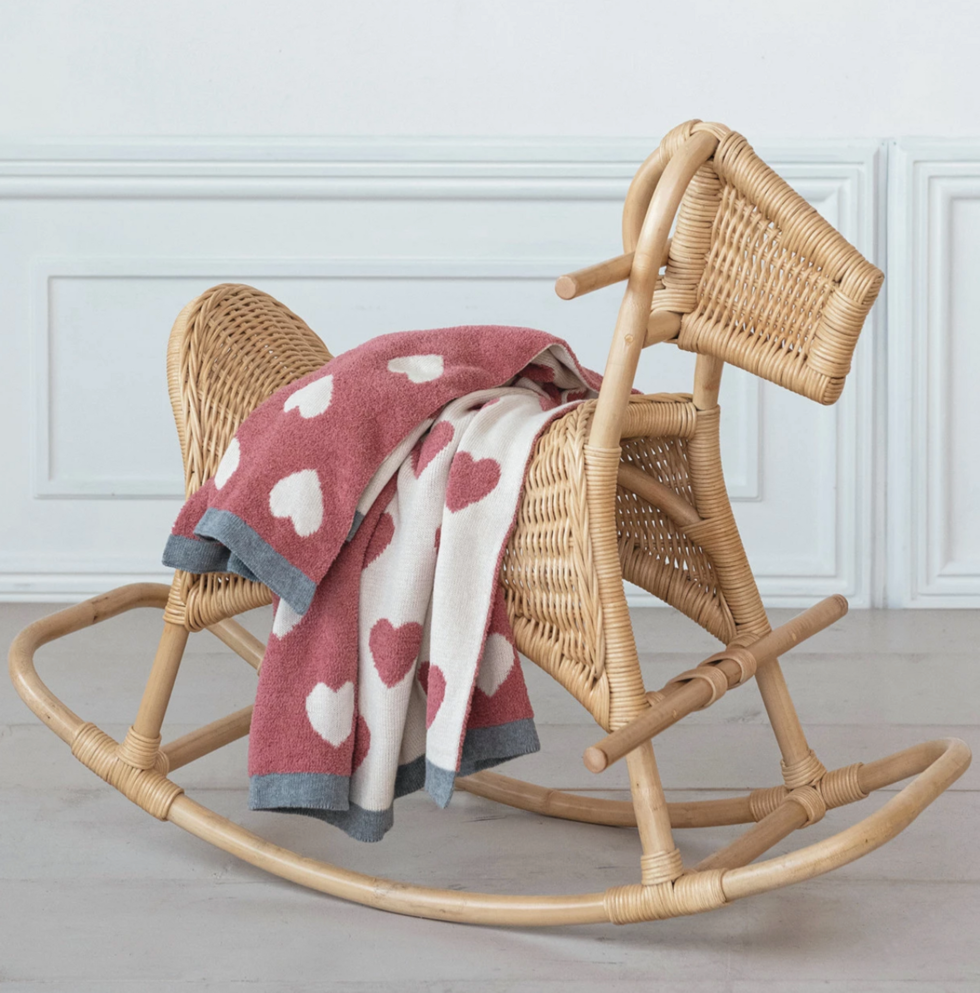 Cotton Knit Chenille Baby Blanket w/Hearts