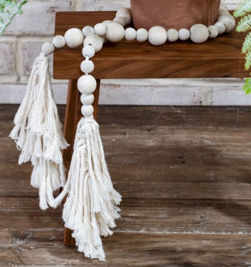 NAT. BEADS WITH TASSLE