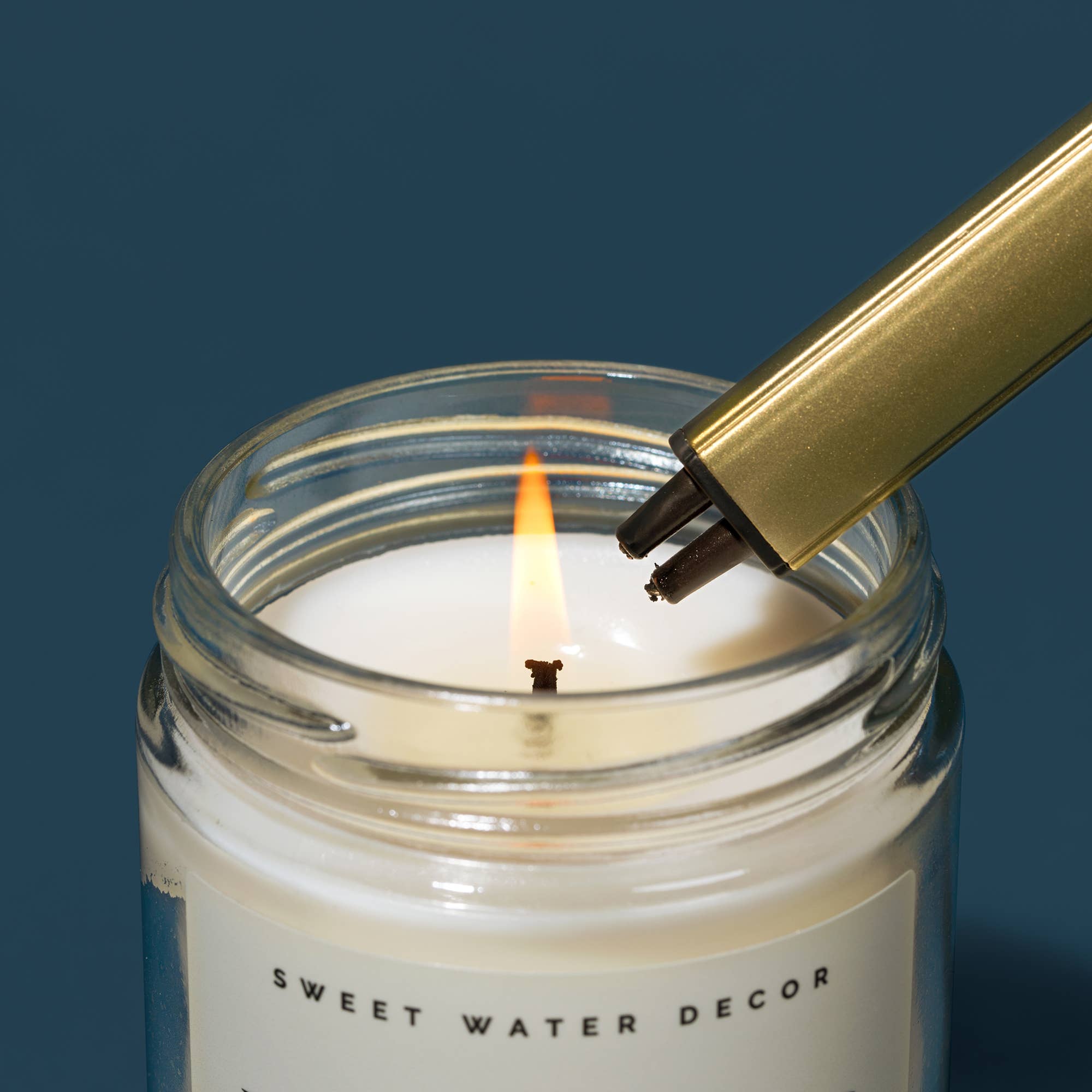 Gold Rechargeable Electric Lighter - Home Decor &amp; Gifts